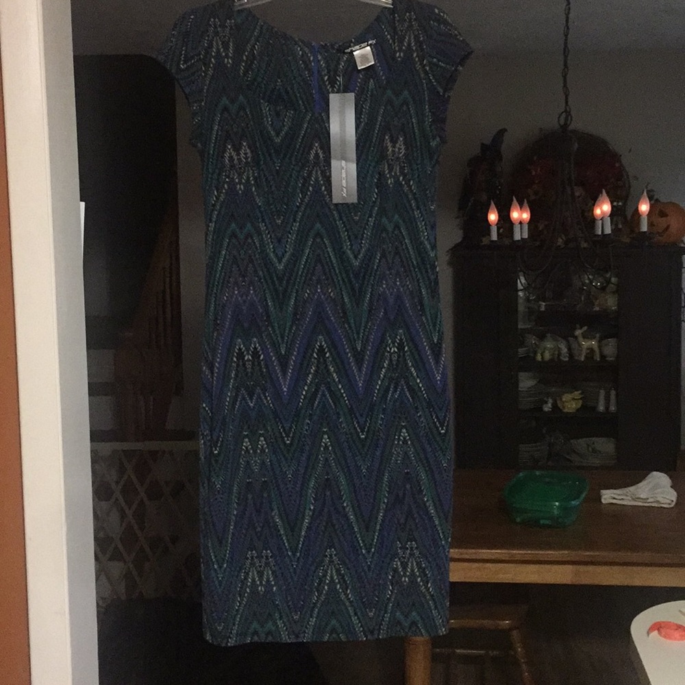 BNWT Shape FX size 10 Gorgeous MIDI